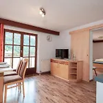Holiday Apartments *