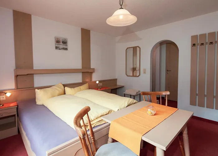 Holiday Apartments *