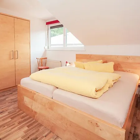 Holiday Apartments *