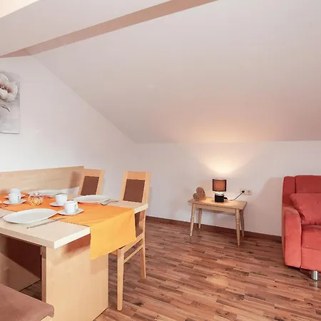 Holiday Apartments יארצנס