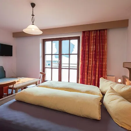 דירה Holiday Apartments *