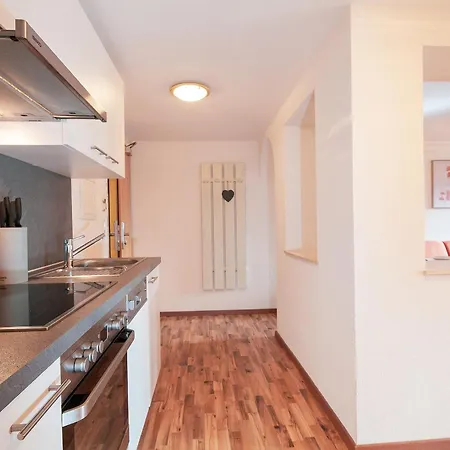 Holiday Apartments * יארצנס